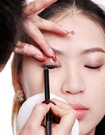 �޵д��ɫ ��ˬOLױ�����