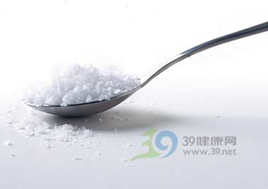 吃盐吃出个雀斑来