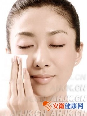 如何治疗青春痘问题?