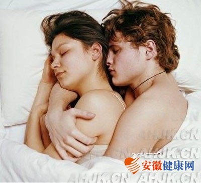 夫妻适度房事或可“滋润”前列腺炎