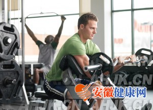 男人健身不伤身要避开的几个误区