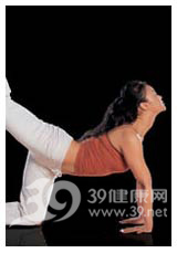 瑜伽3式重塑性感迷人水蛇腰