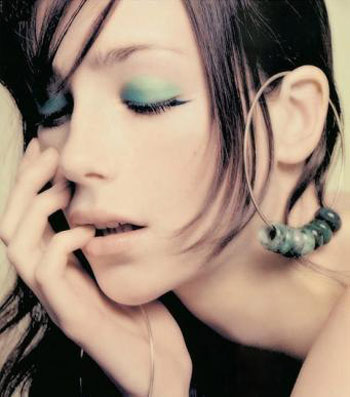 教你最短时间内画出最自然的眉型