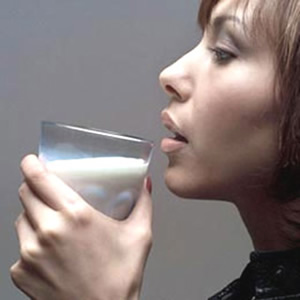 牛奶过敏引起肾功衰