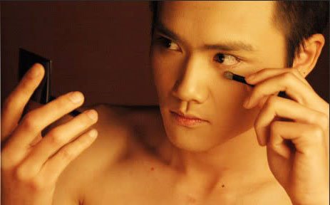 男人无痕化妆教你7步