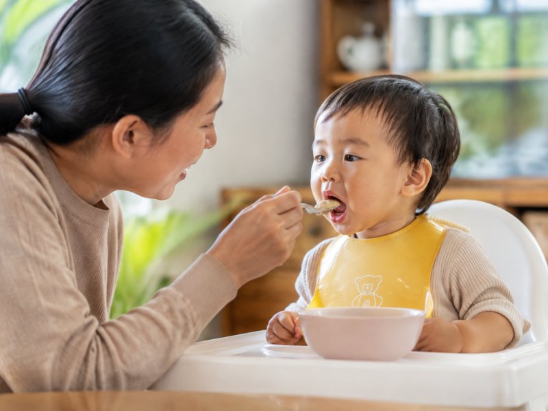 孩子过食性腹泻为什么总是反复,喂养上要注意什么?