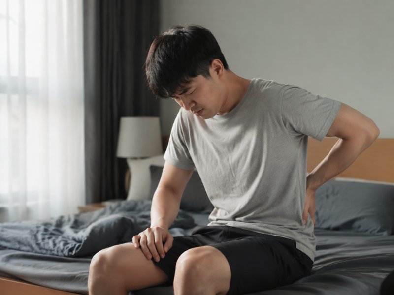 年纪轻轻就得了强直性脊柱炎，背后的原因是什么？