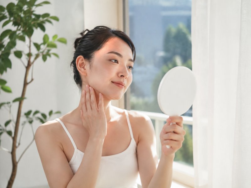 脖子和脸差两个色号怎么办?日常护理多一步告别色差